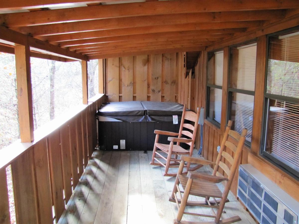 Cades Cove Hide Away Villa Townsend Exterior photo